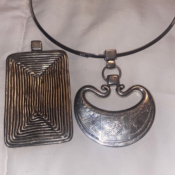 Elegant Necklace - Picture 6 of 11